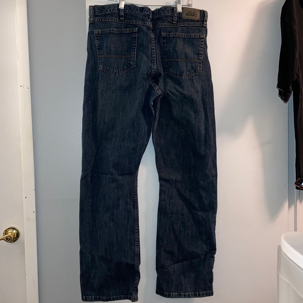 Jeans - Picture 2 of 3